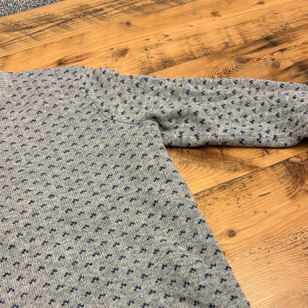 J. Crew Men's Gray and Navy Crewneck Sweater 100% Lambs Wool - Picture 6 of 8